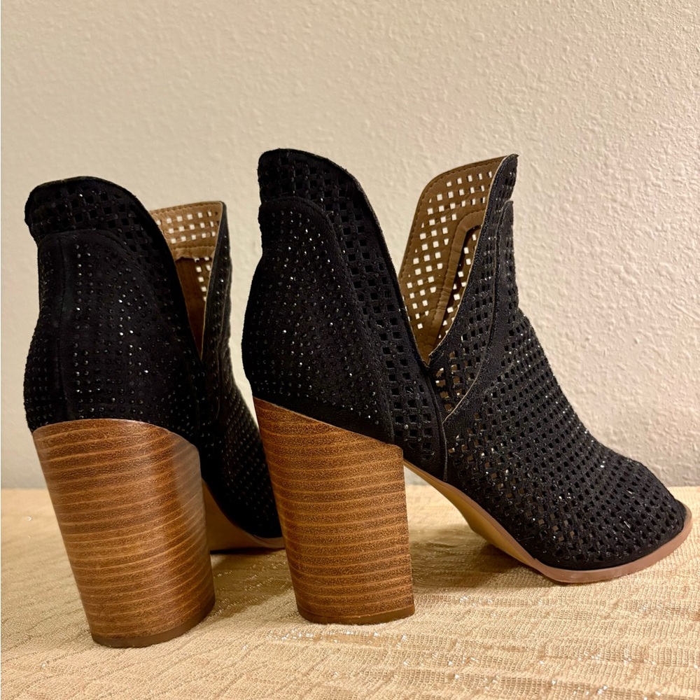 BOOTIE BUNDLE! - image 8